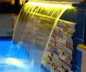 Cascade Piscine